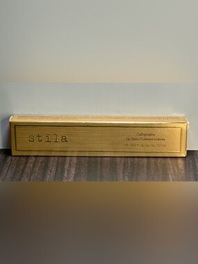 Stila CALLIGRAPHY LIP STAIN (Margaret) NIB .67 ml / .022 fl oz
